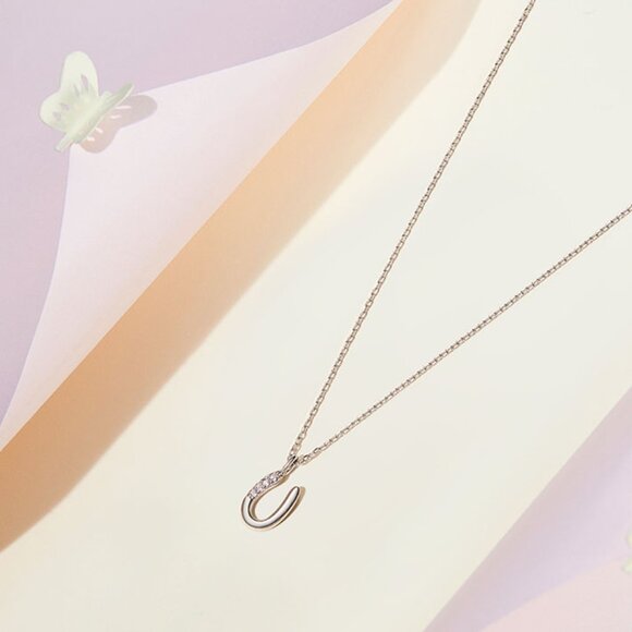 SHEGRACE 925 Sterling Silver Initial Letter U Pendant Necklace W Cubic Zirconia - Picture 3 of 6